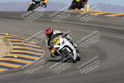 media/Oct-08-2023-CVMA (Sun) [[dbfe88ae3c]]/Race 3 Amateur Supersport Middleweight/